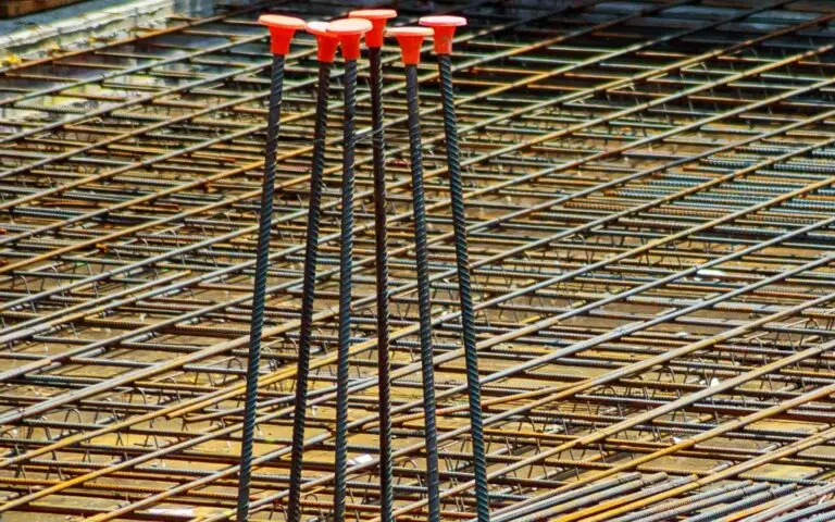 Foundation with rebar